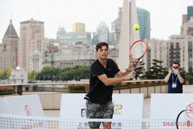 种种举动未 种种举动未